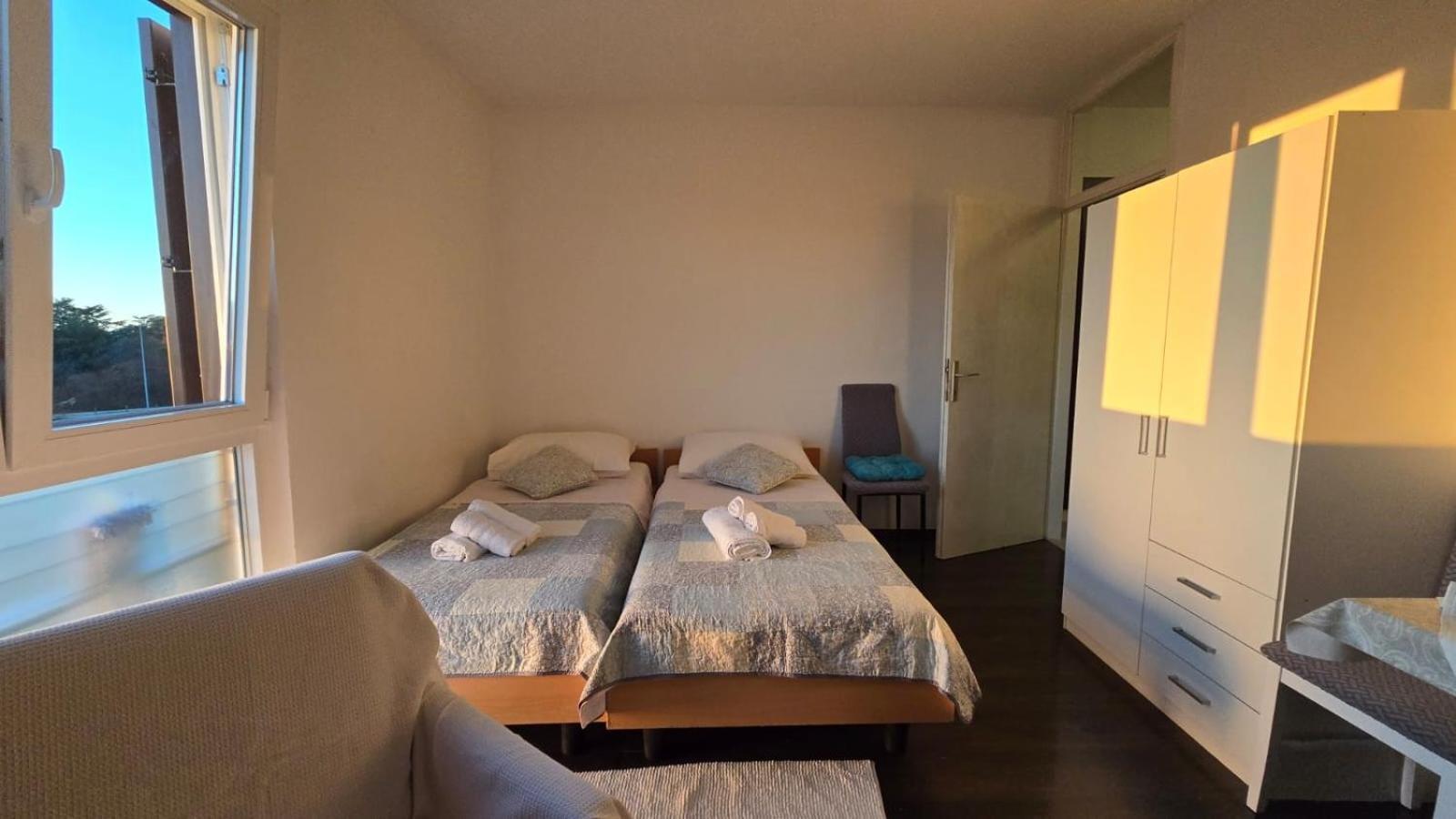 Studio Apartment Ljubica For 2 Persons 150M From The Beach 포레치 외부 사진